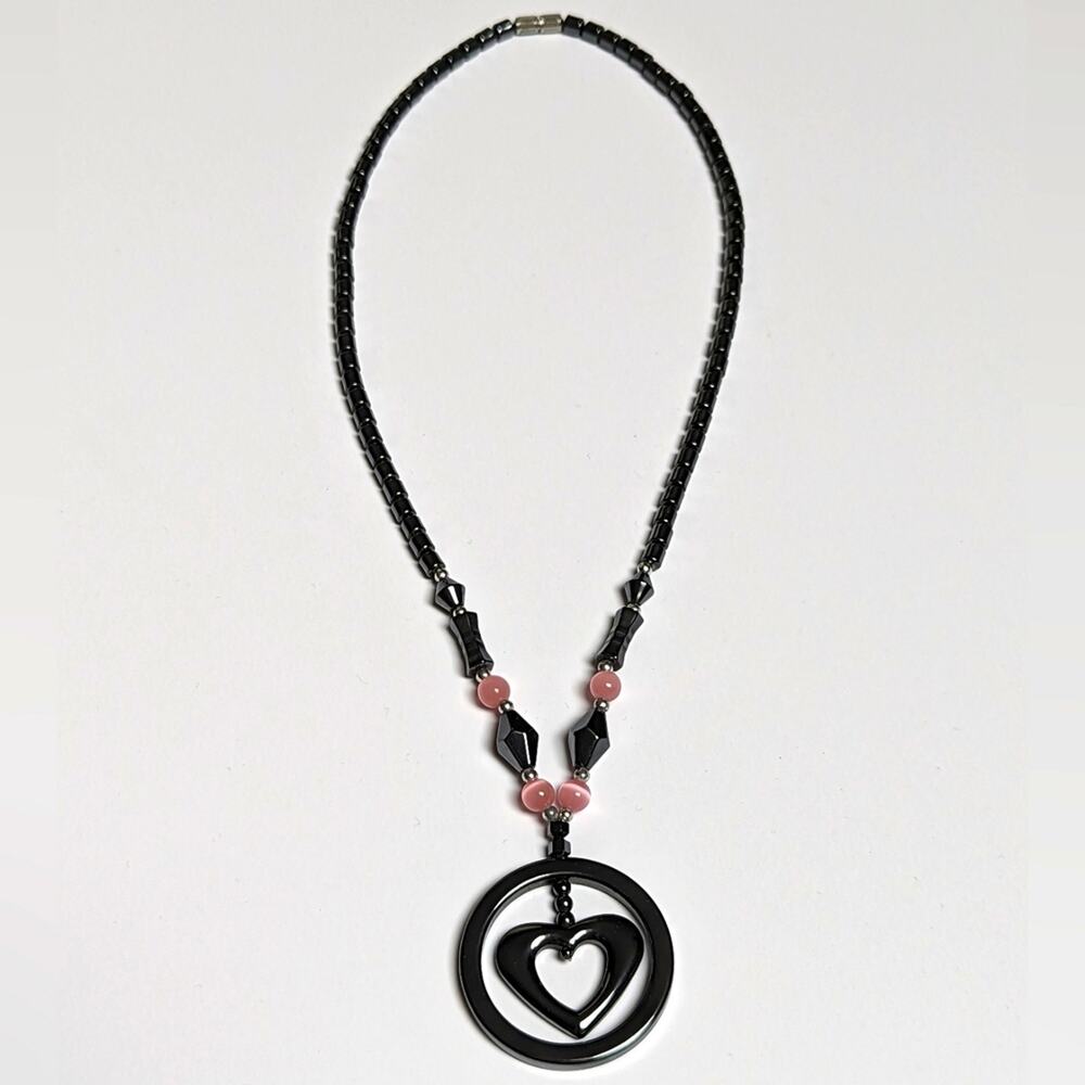 Hematite Gunmetal Pink Cat's Eye Beaded Modern Heart Pendant Necklace